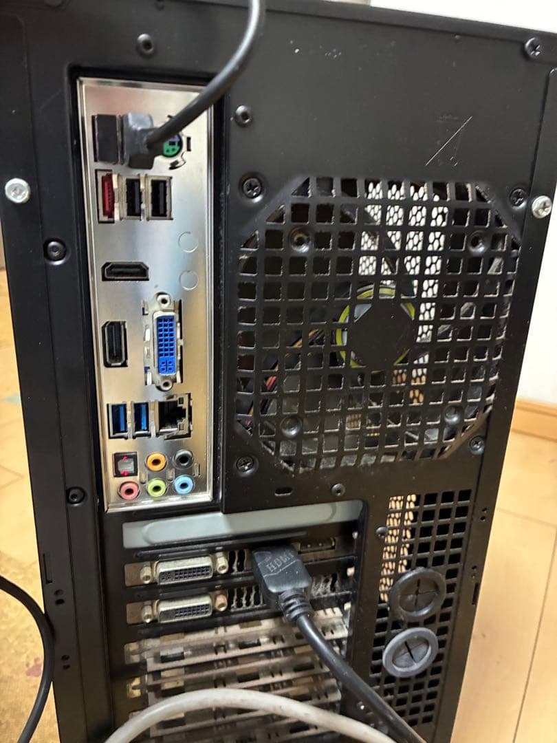 デスクトップPC グラフィック搭載　DVDマルチドライブ