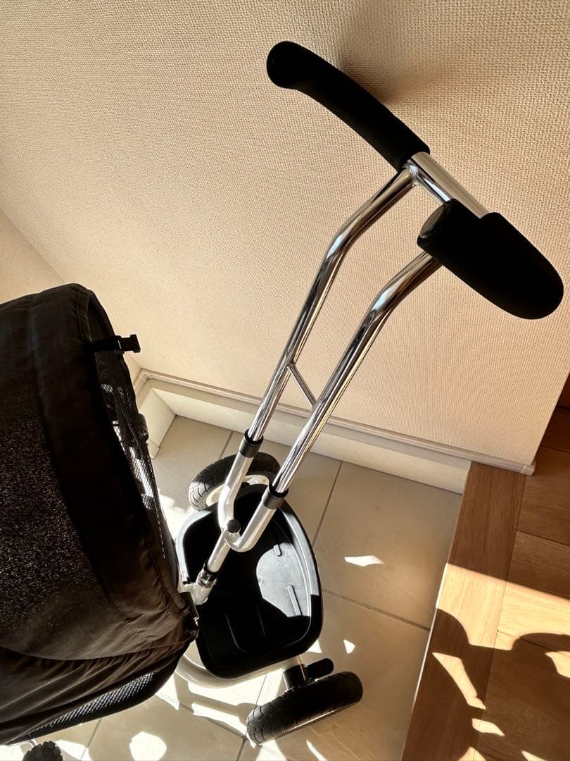 【美品！】4way 折りたたみ三輪車(白×ダークグレー)