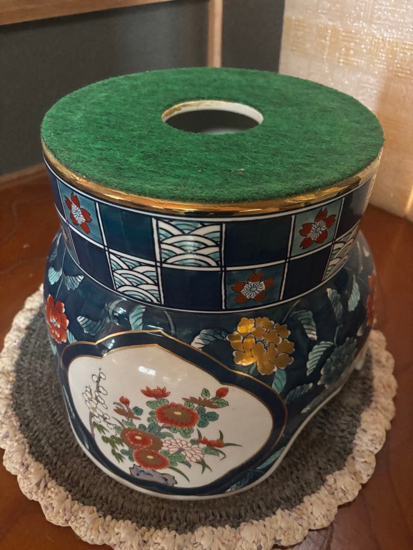 金龍窯　博山作　飾壷　伝統工芸美術