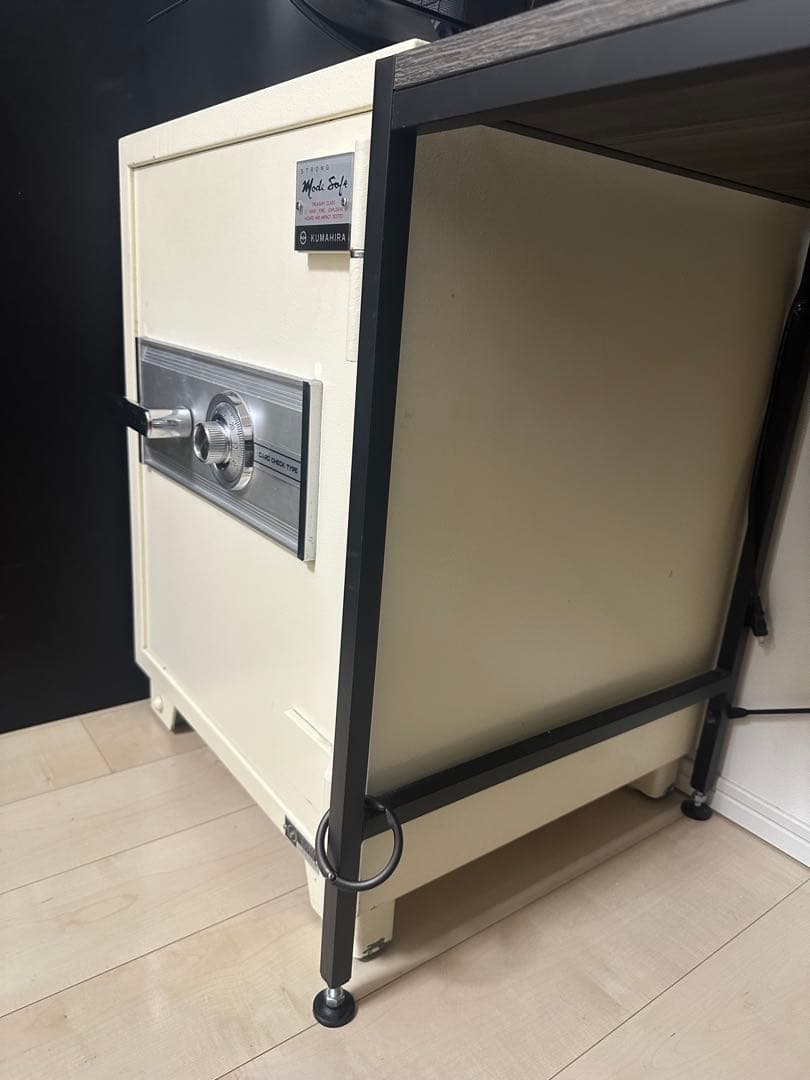 クマヒラ 金庫（耐火・ダイヤル式 / 大型235kgクラス）