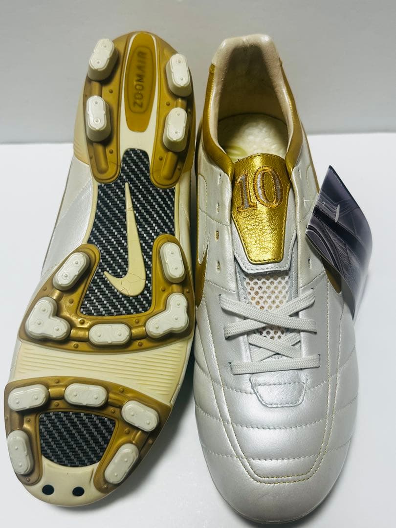 NIKE エアレジェンド ティエンポ ロナウジーニョ R10 TIEMPO