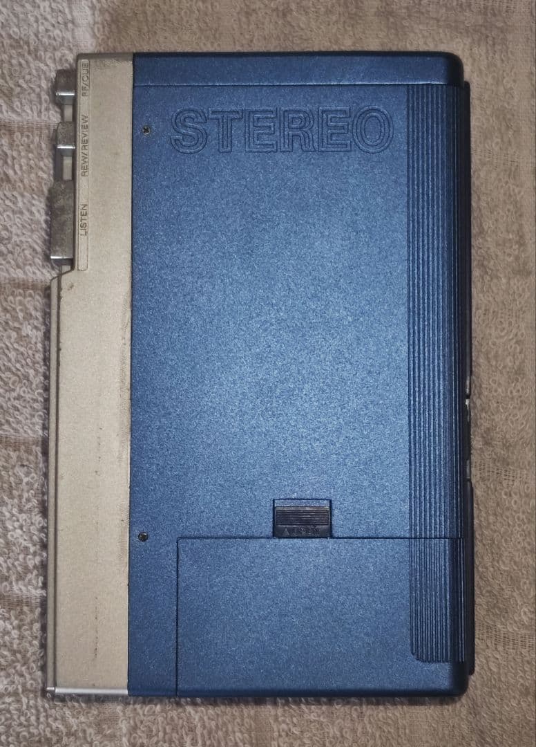 【通電確認のみ】SONY WALKMAN TPS-L2