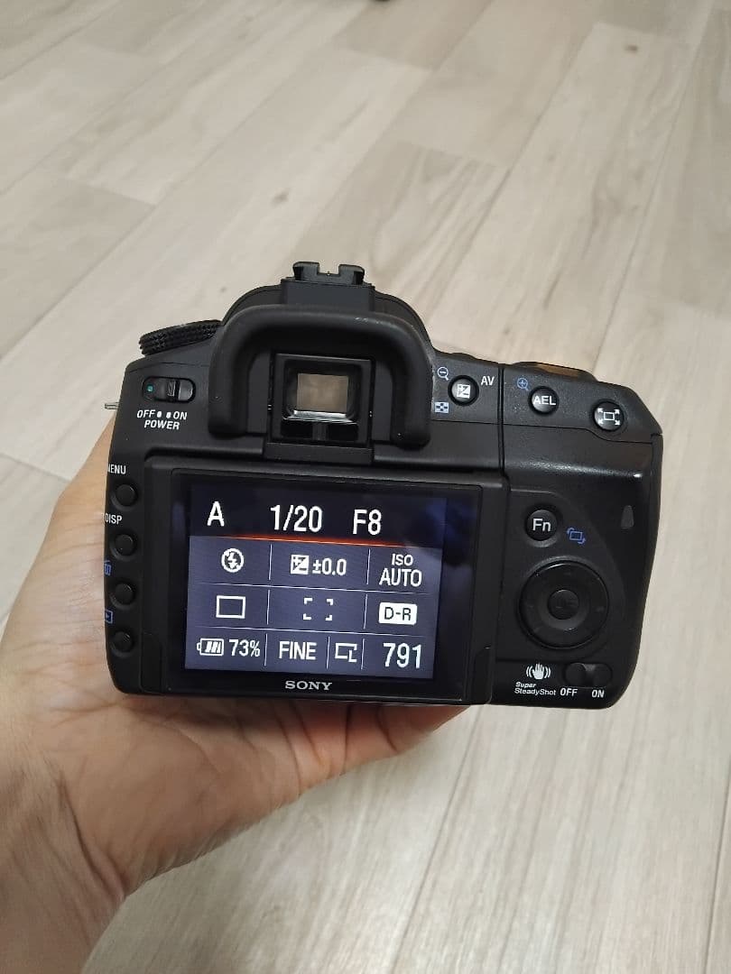 SONY α350 デジタル一眼レフカメラ SIGMAレンズ付き