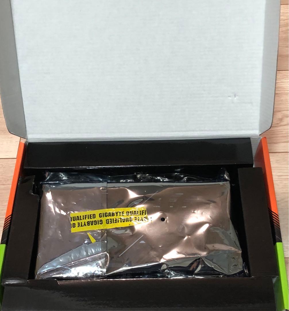 美品 GIGABYTE GEFORCE RTX5060Ti