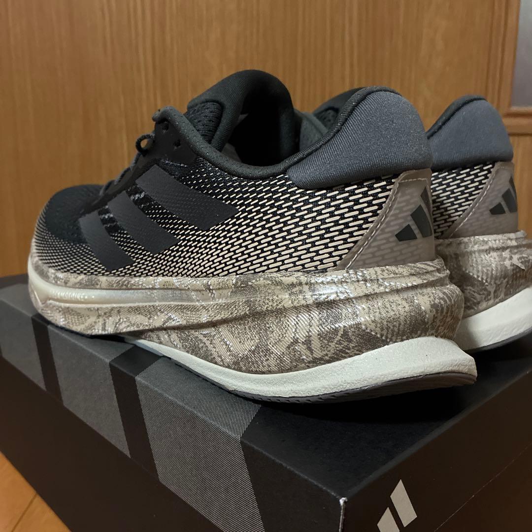 アディダス ランニングシューズ　スーパーノヴァ ライズ　　　　　ID8781