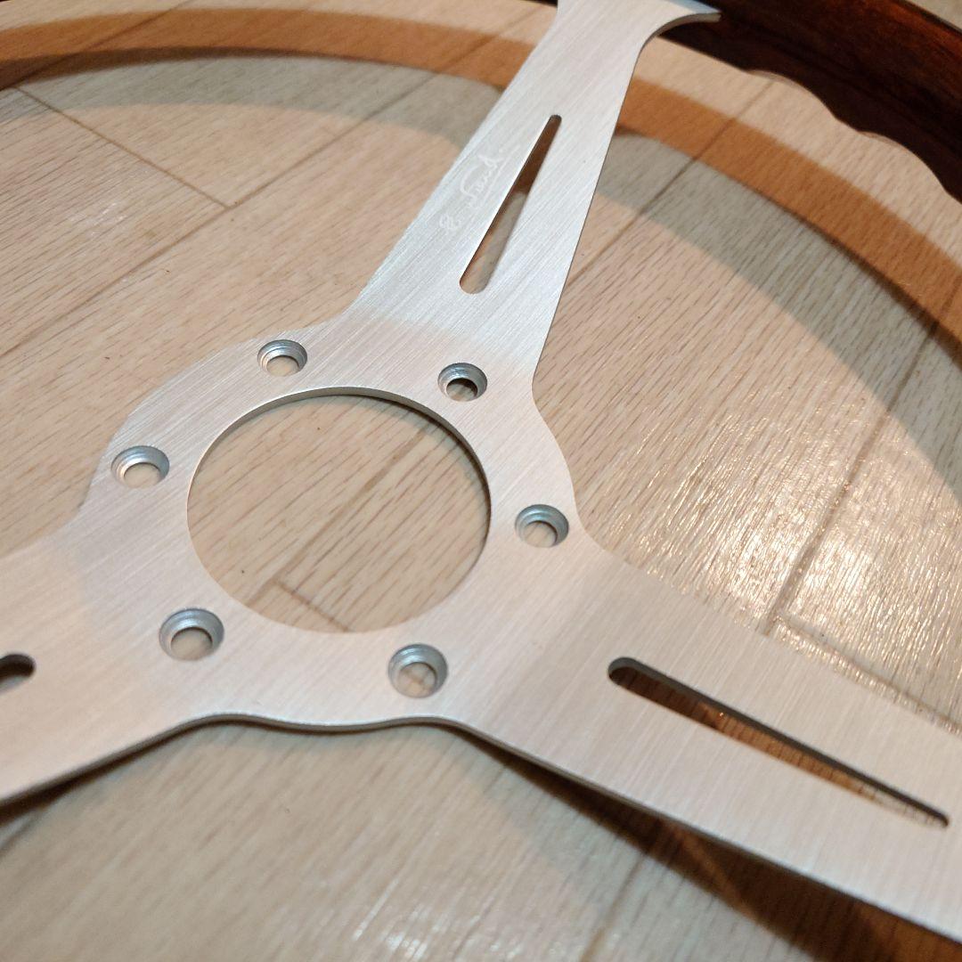 BN  ステアリングホイール