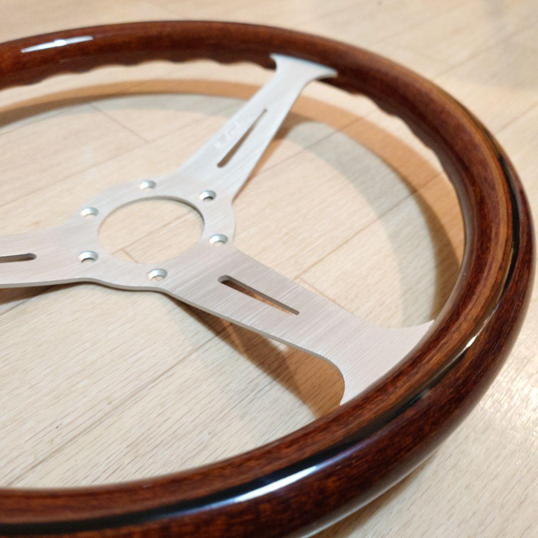 BN  ステアリングホイール