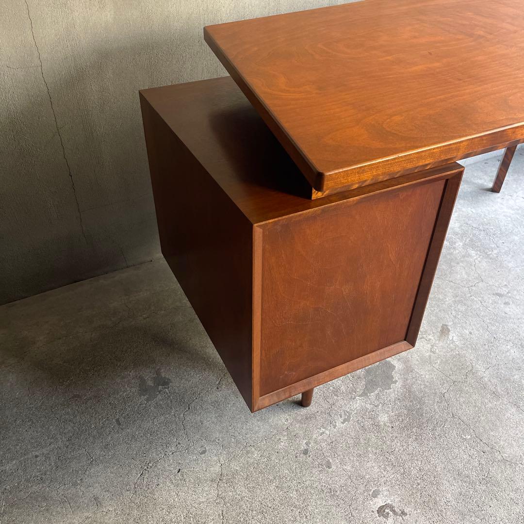 PACIFIC FURNITURE パシフィックファニチャー　PC DESK