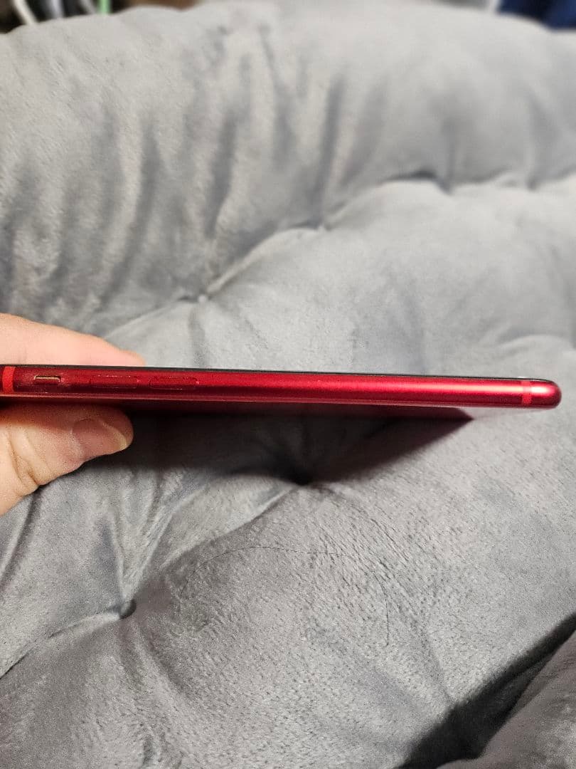 iPhone SE2 第2世代　赤