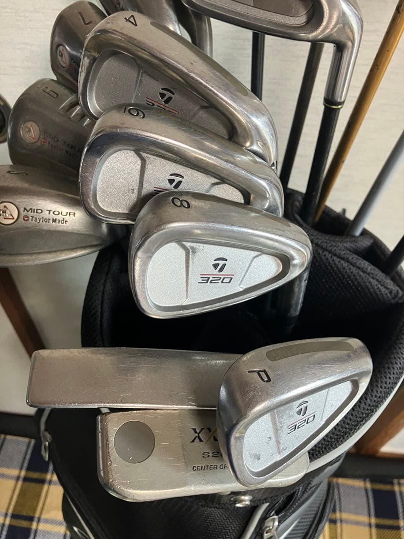 メンズ右利き初心者用　ゴルフクラブセット ２セット（2人）分　ナイキキャディ付き