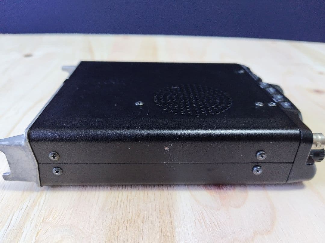 YAESU FT-817 〈八重洲無線〉