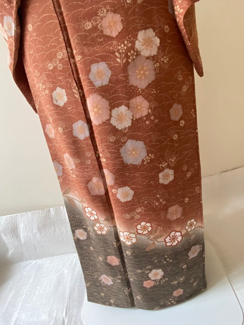 【BayKazzy様】落ち着いた雰囲気の付け下げ訪問着　正絹　袷