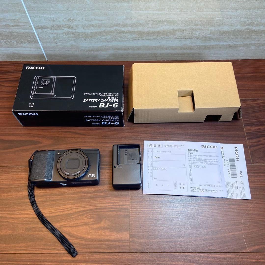 RICOH GR デジカメ ほぼ新品 4938