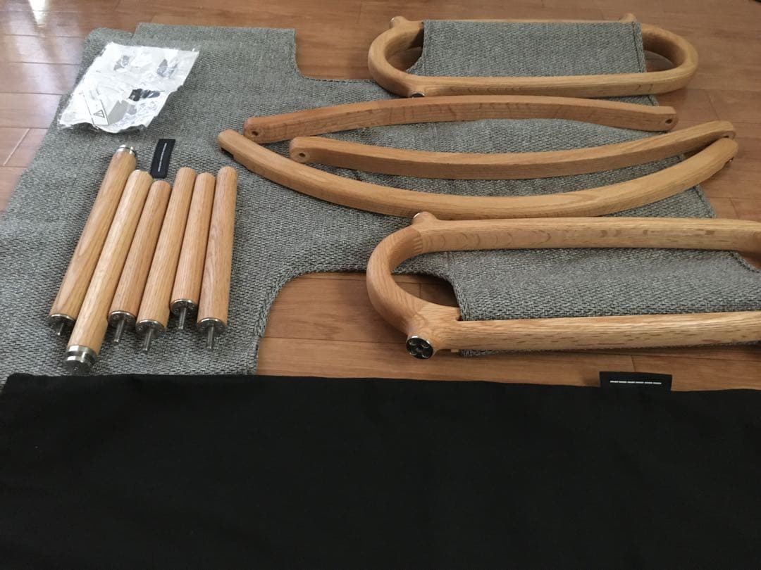 ikiki グランドチェア　オーク ファブリック テクスベージ/テクスグレー