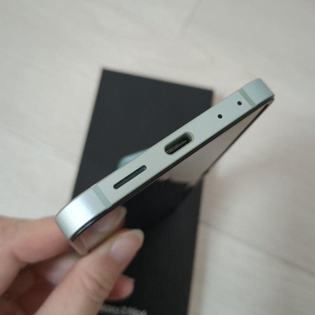 【美品】Samsung　スマートフォン　Galaxy Z Flip6