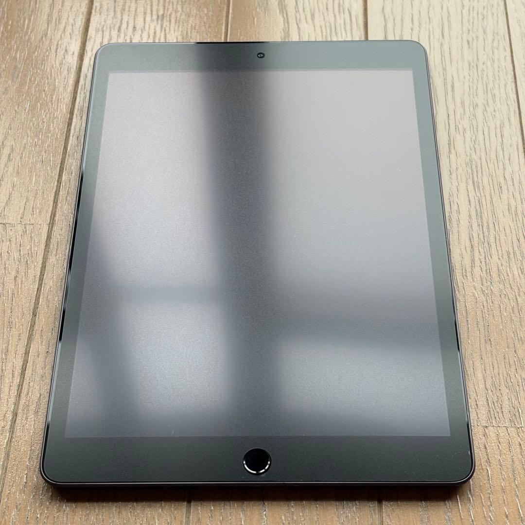 Apple iPad第８世代 スペースグレー WI-FIセルラーモデル100%
