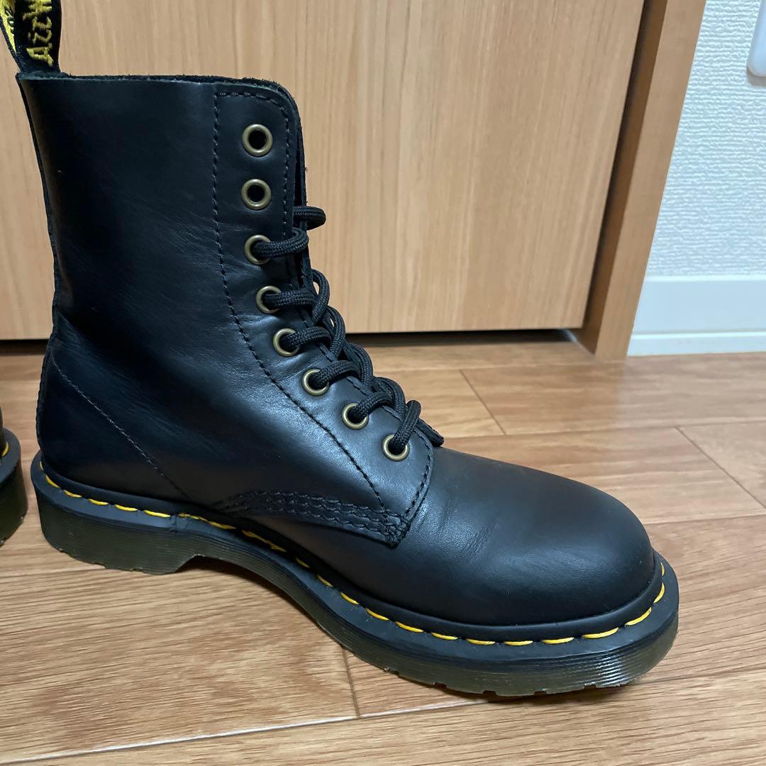 Dr. Martens ブラック 8ホール　UK5 US7