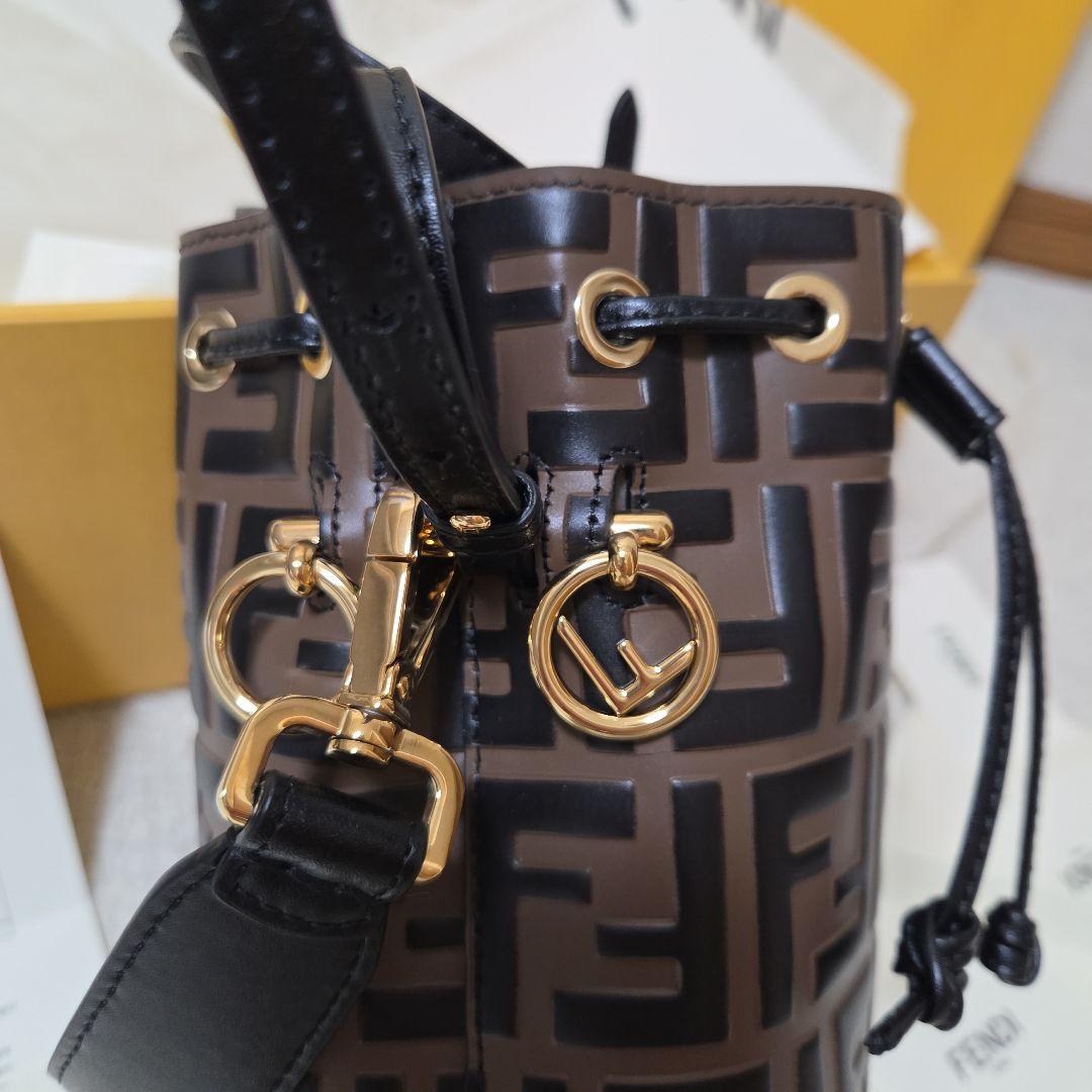 FENDI フェンディ モン トレゾール ブラウンレザー ミニバッグ