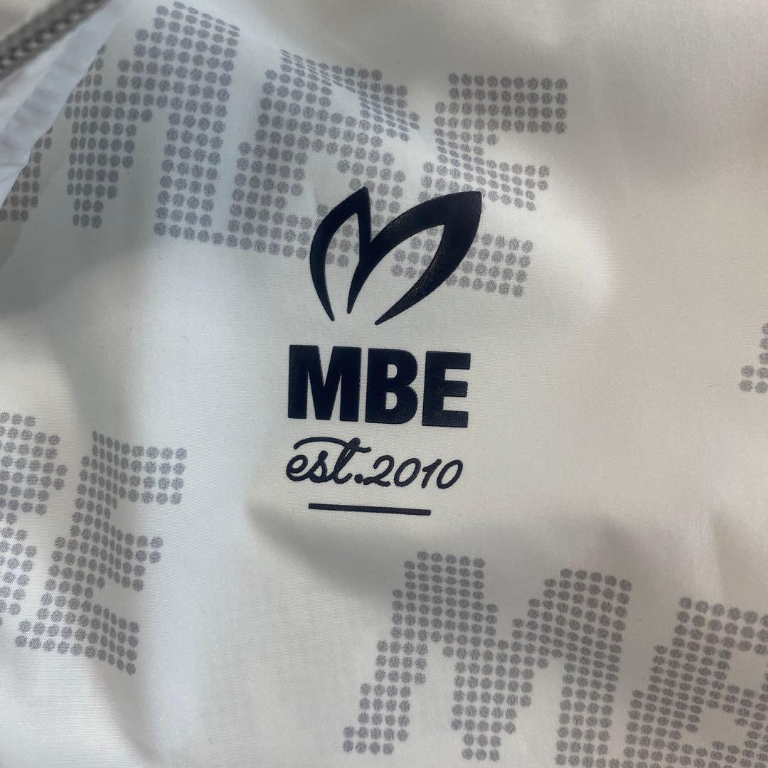 MASTER BUNNY EDITION ホワイト ジップブルゾンサイズ0