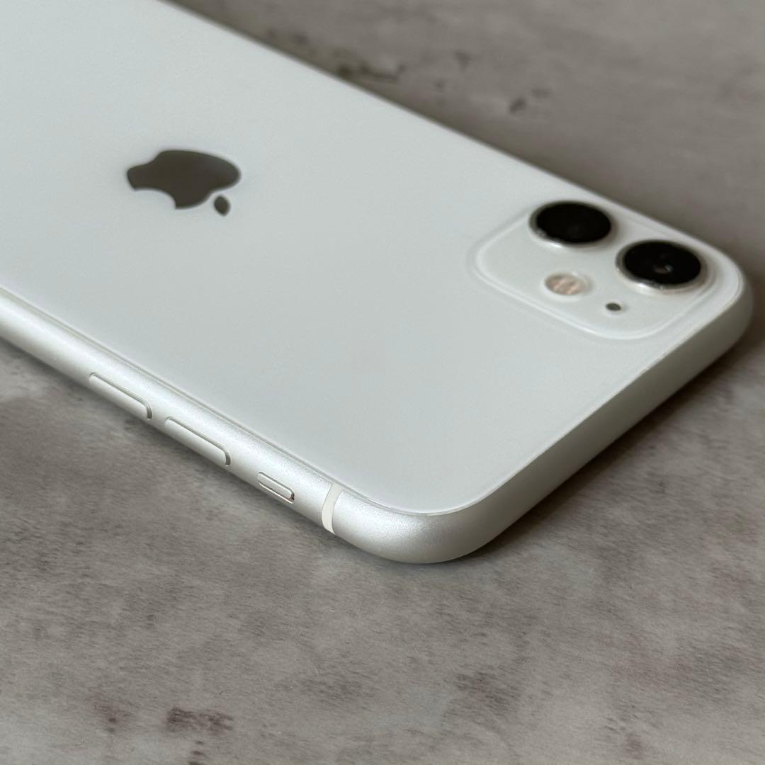 Apple iPhone 11 ホワイト 本体 ジャンク品 SIMフリー