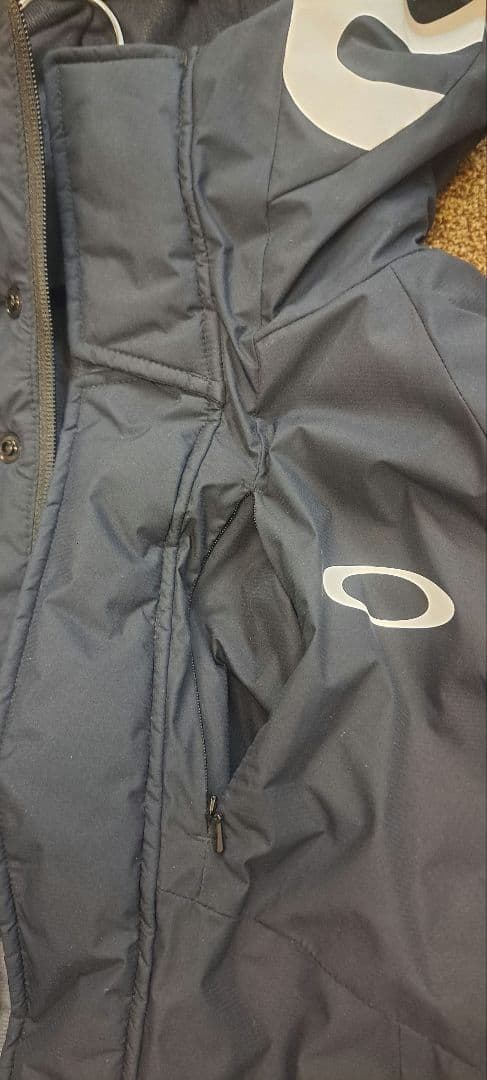 ベンチコート オークリー