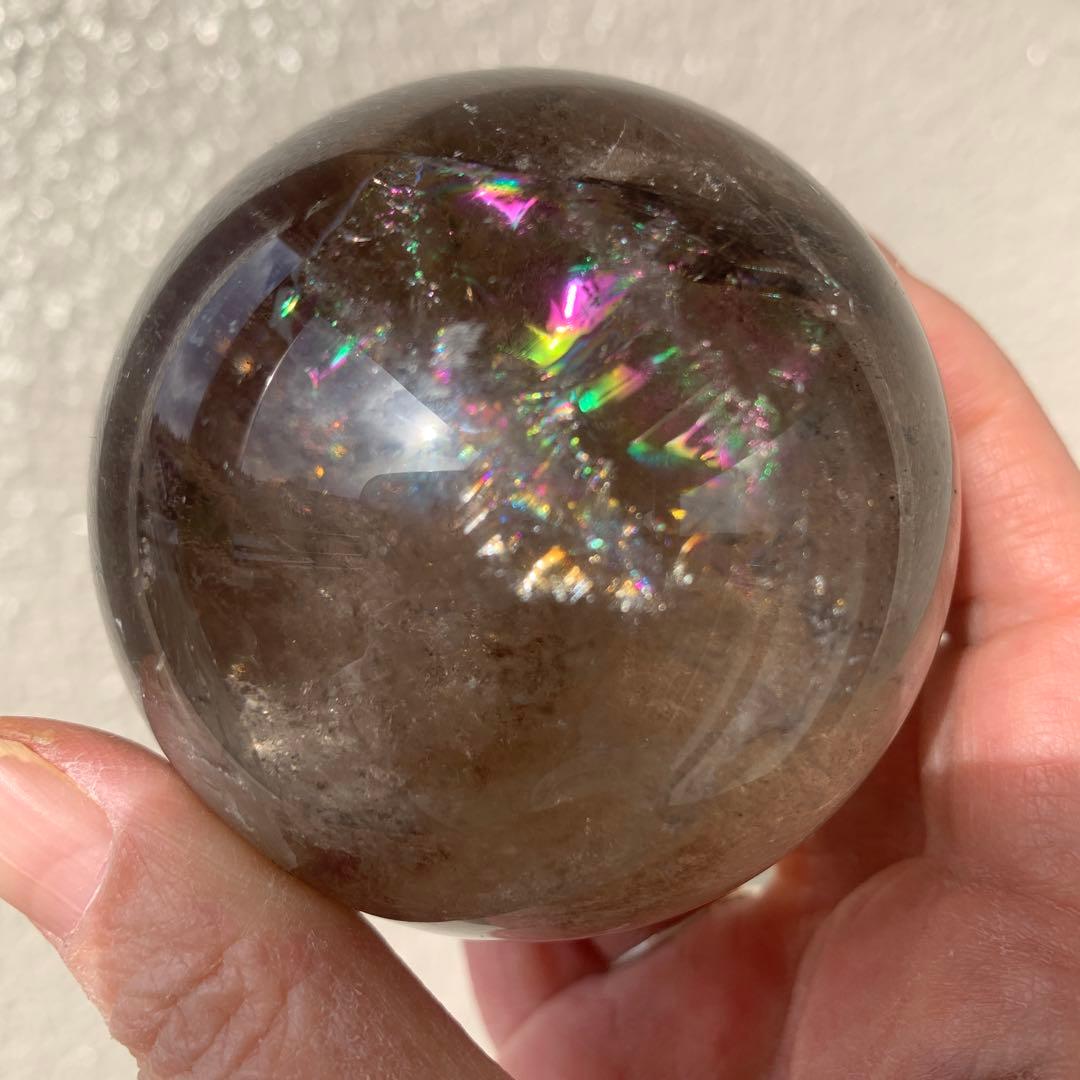 虹一杯‼︎スモーキークォーツスフィア大玉約66mm ゼウスストーン　天然石置物