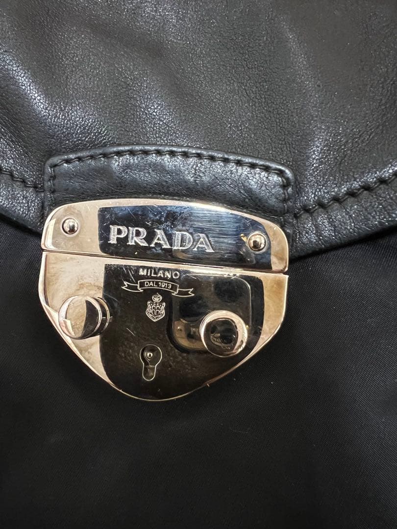 PRADA ブラックナイロンハンドバッグ 保存袋付き