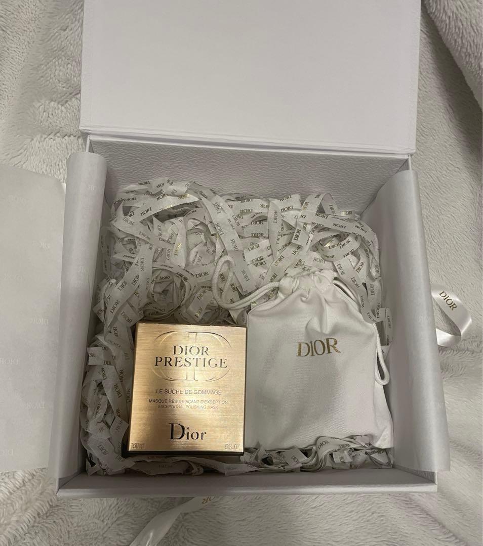 DIOR プレステージ　ル　ゴマージュ 化粧水 ファンデーション付き ギフト