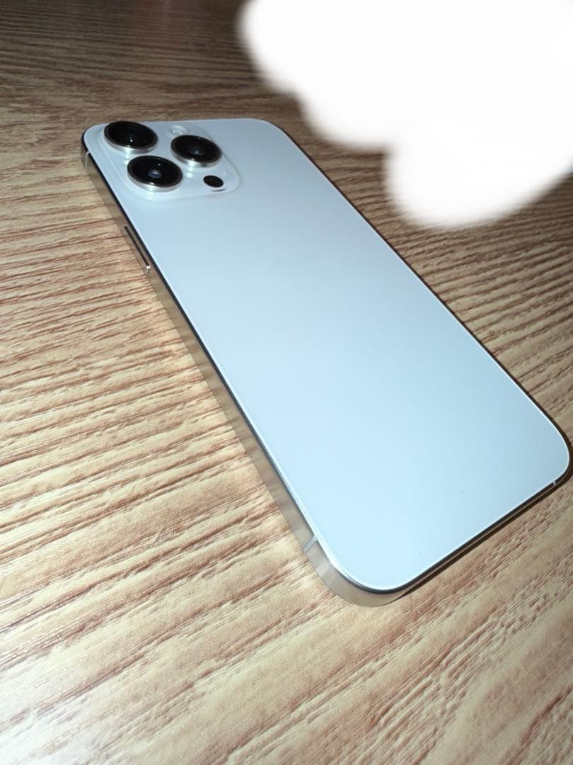 Apple iPhone 15ProMAX 白本体 512GB 美品バッテリー〇