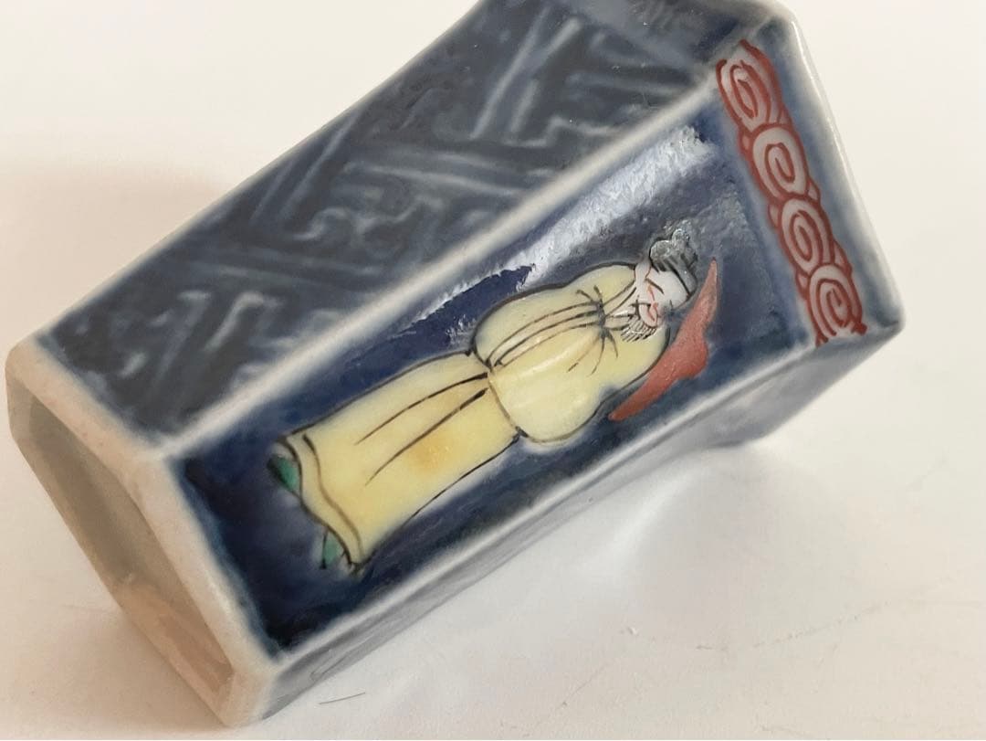 骨董　アンティーク　古伊万里　染付　色絵　文人図　六角杯　筒杯　覗き猪口