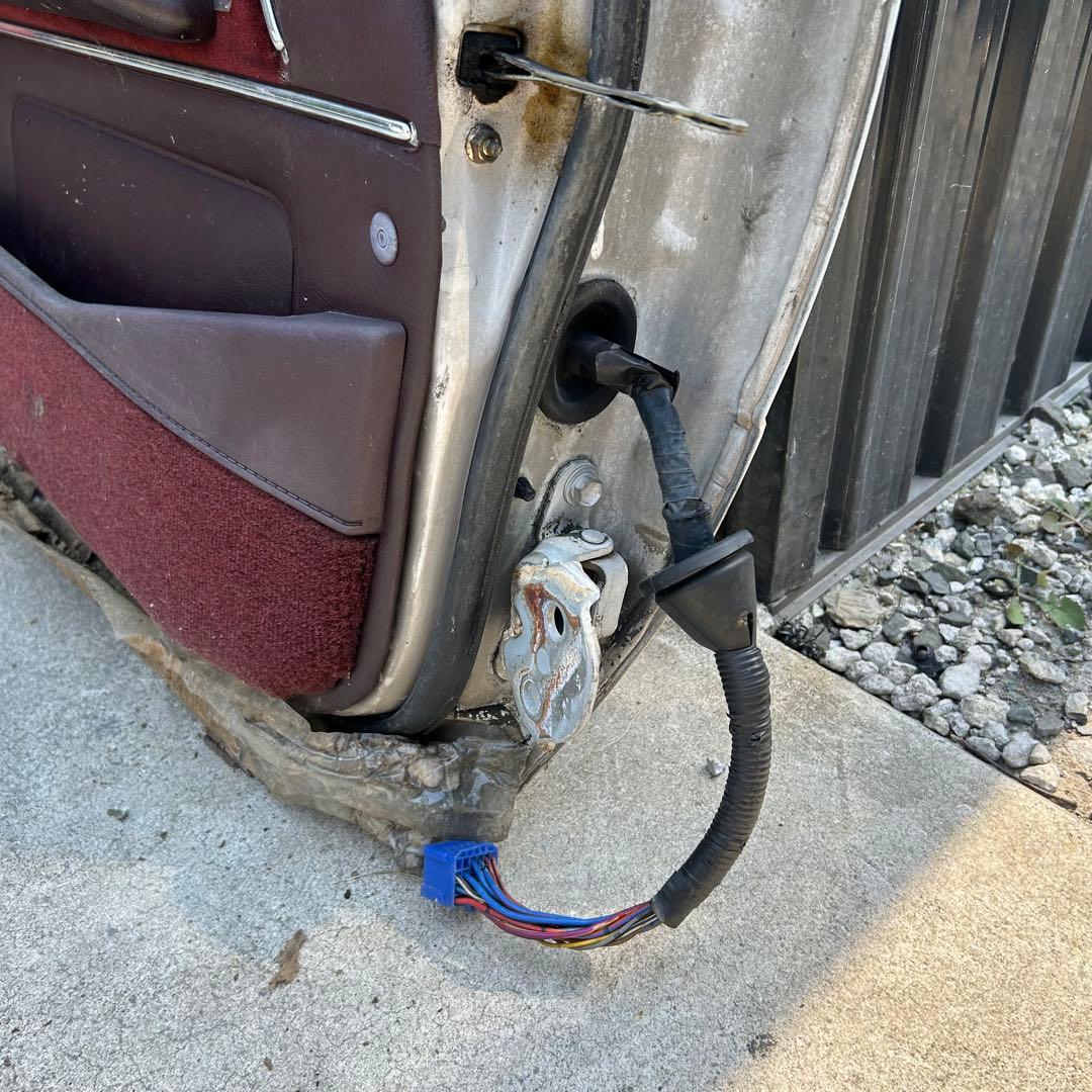 マークII GX71 左フロントドア ホワイト ワインレッド