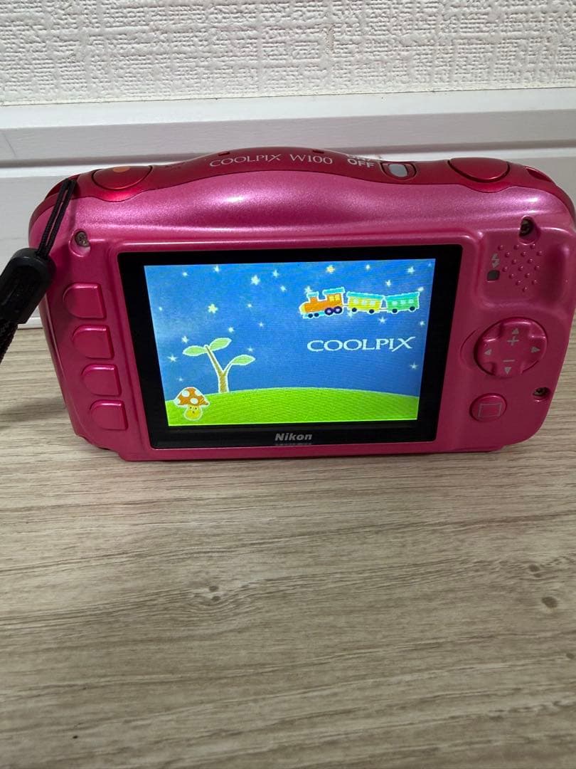NIKON デジカメ　ピンク　防水　COOLPIX W100