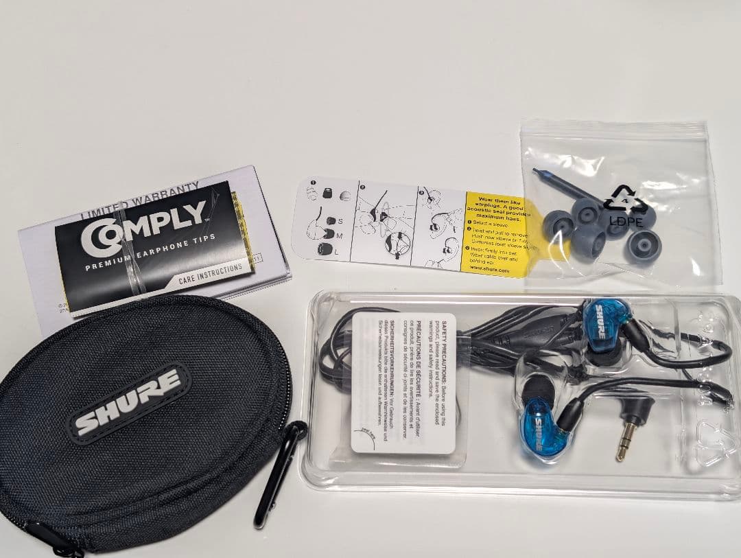 SHURE SE215 SPECIAL EDITION イヤフォン