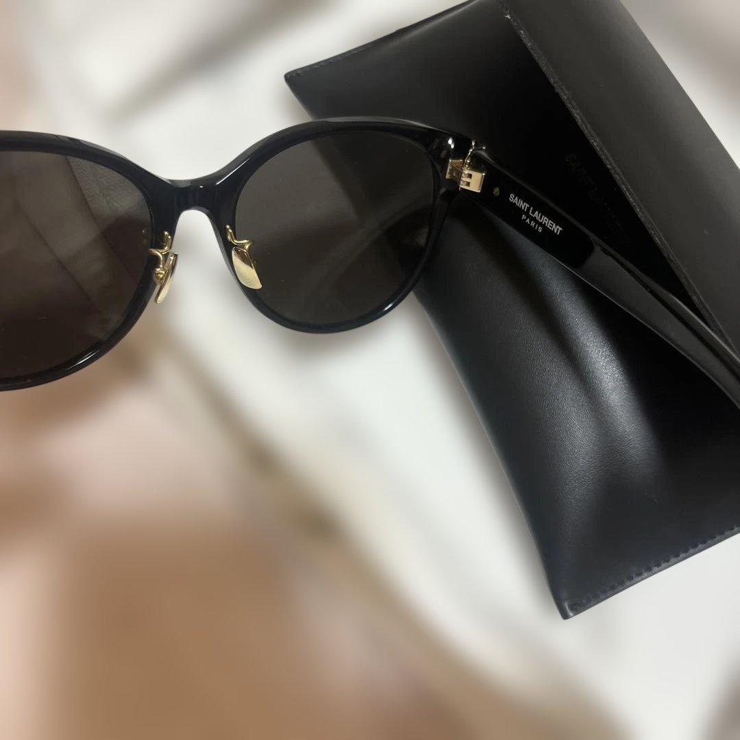 サンローランのサングラス