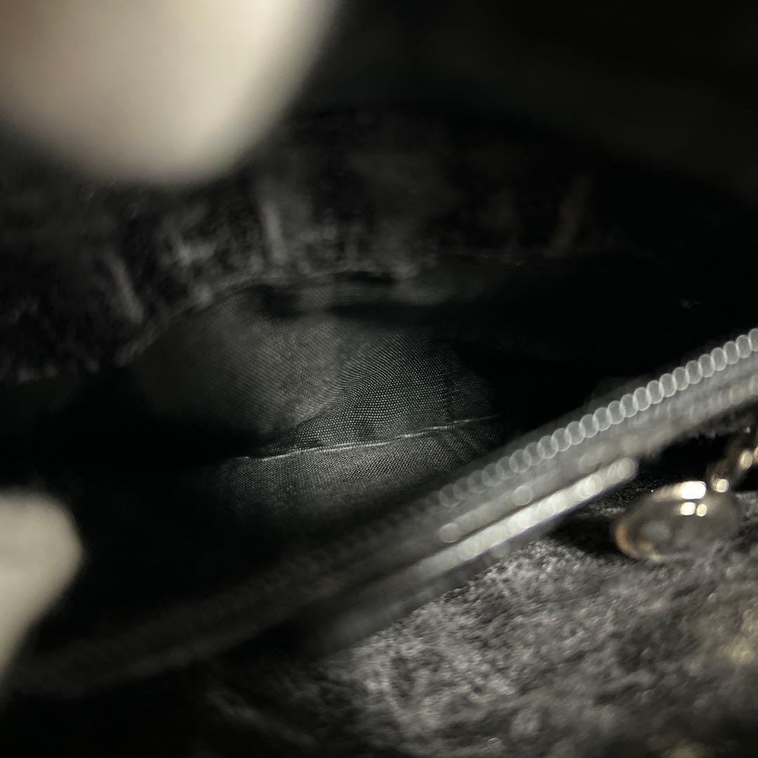 GUCCI チェーン　ショルダーバッグ　カゴバッグ　ブラック　カゴ