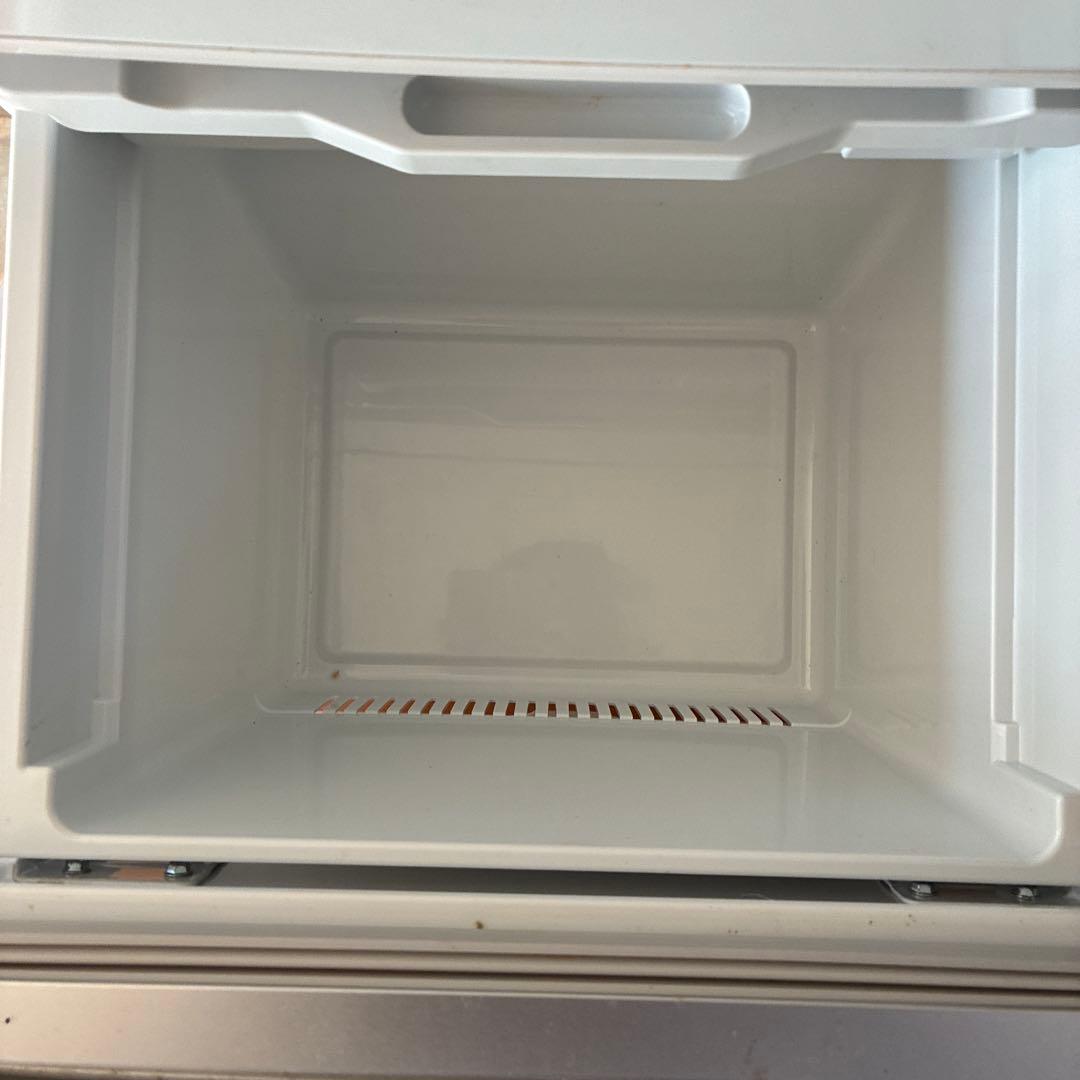 Hisense 冷蔵庫 ガラス棚3段