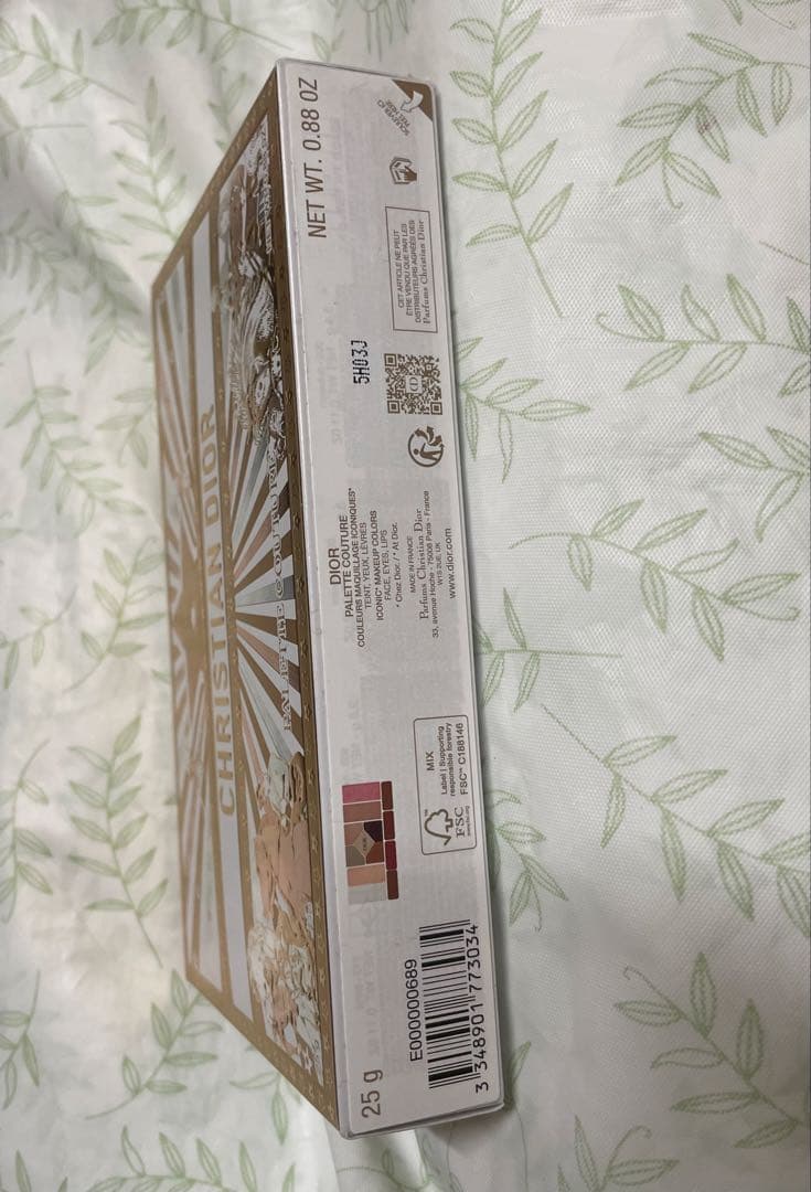 ディオール マルチユースパレット ホリデー2025 限定　dior 未使用