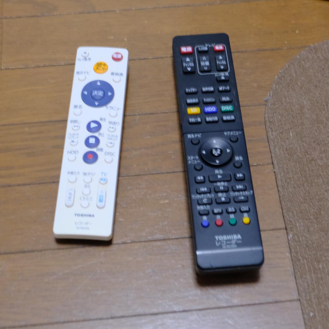 東芝　HDD内臓ブルーレイレコーダー　REGZA　DBRZ110