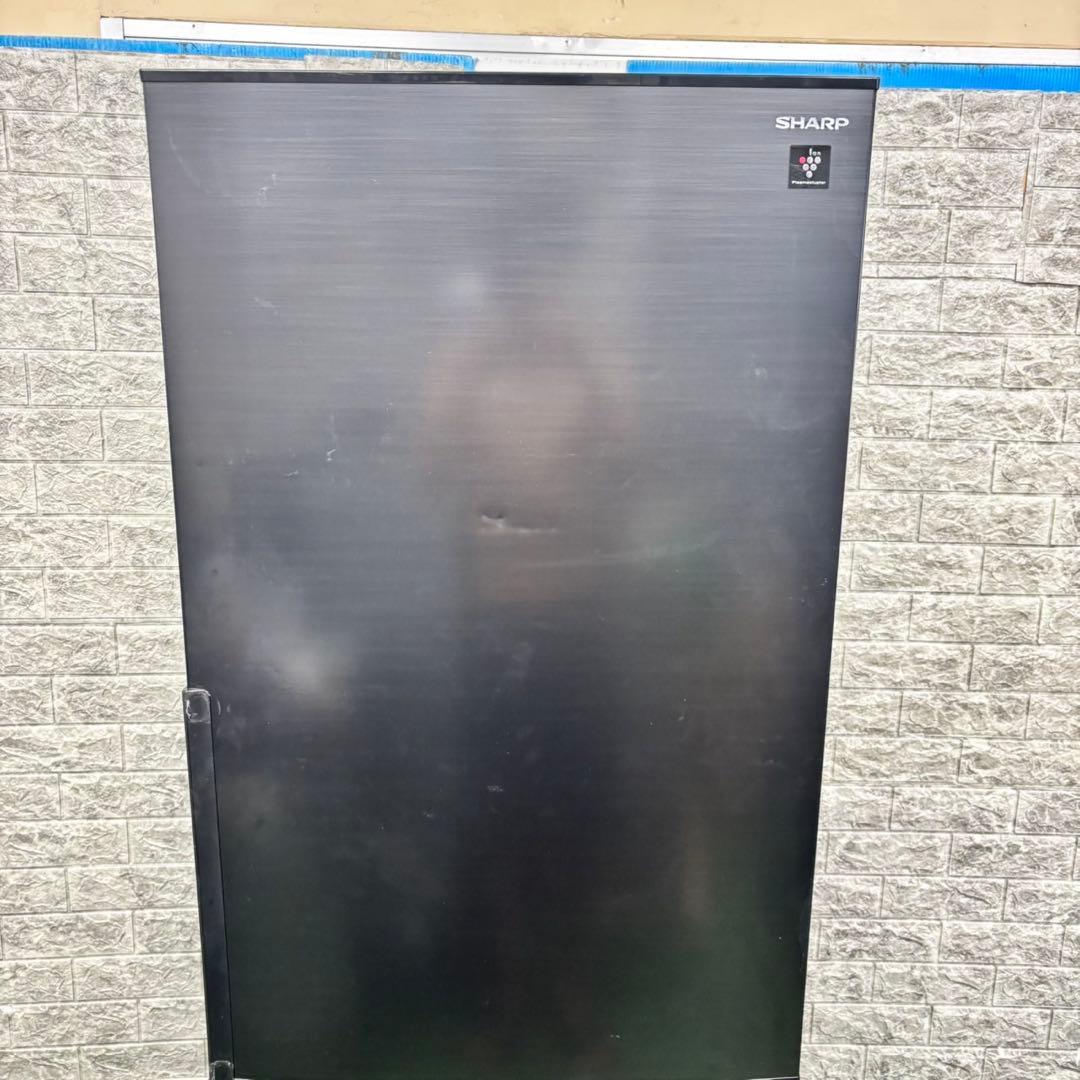 555 SHARP 大きめサイズ　冷蔵庫　310L 300L強　一人暮らし　小型