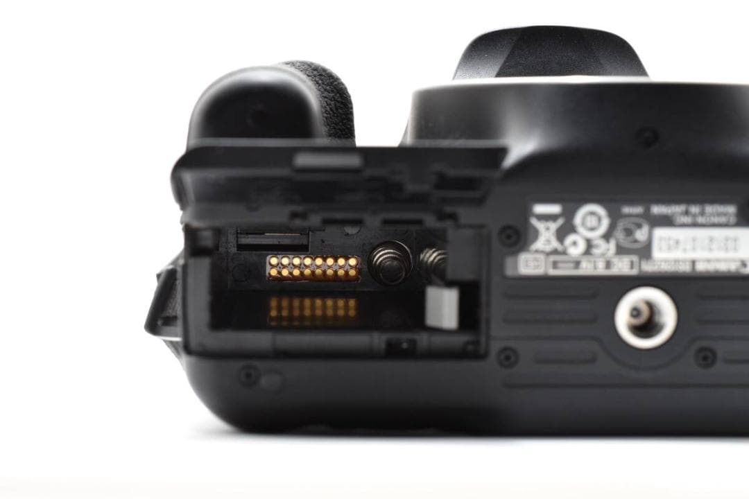 極上品 Canon EOS Kiss X4 ダブル デジタル一眼レフ #1706