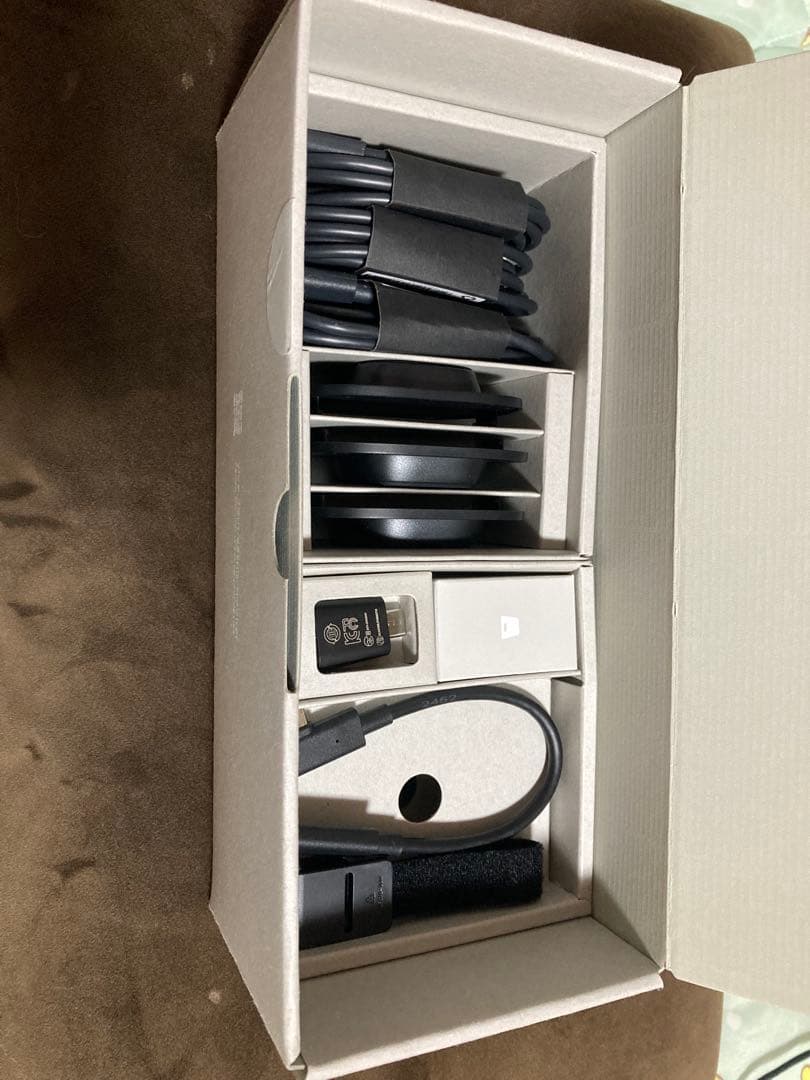 VIVE Ultimate Tracker + トラッカー用ストラップ