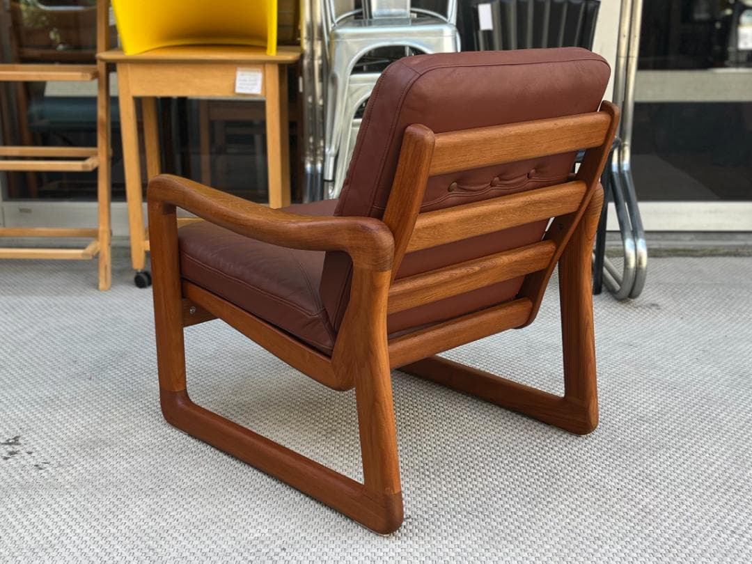 北欧ヴィンテージ☆1970s／デンマーク／1Ｐソファ／チーク材無垢／本革シート