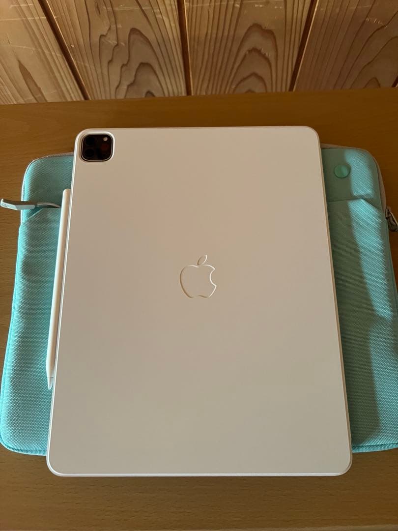 iPad Pro 12.9インチ第5世代　Wi-Fiモデル　512GB シルバー