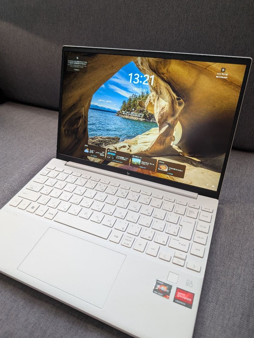 HP Pavilion Aero 13-be 2023年 セラミックホワイト