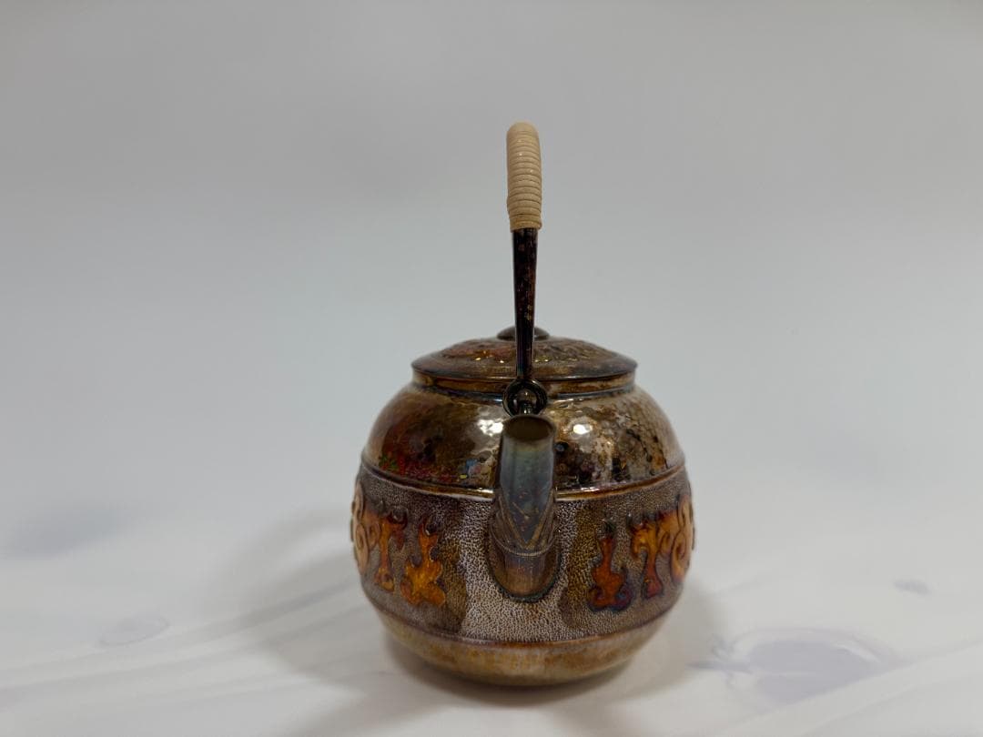 KD 純銀製 饕餮文様 砲口 鎚目打 湯沸 銀瓶 煎茶道具