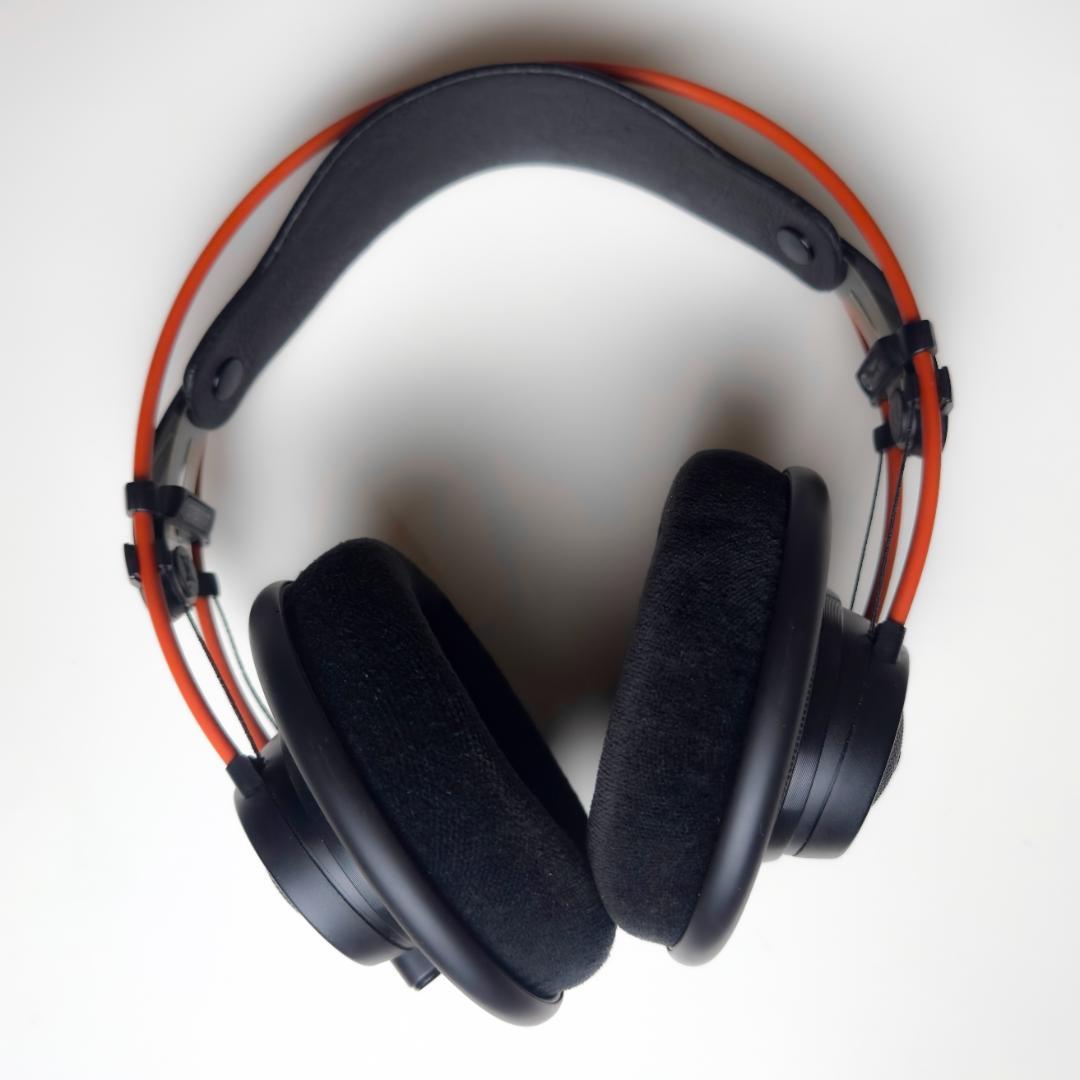 AKG K712 PRO リファレンススタジオヘッドホン 【付属品完備】