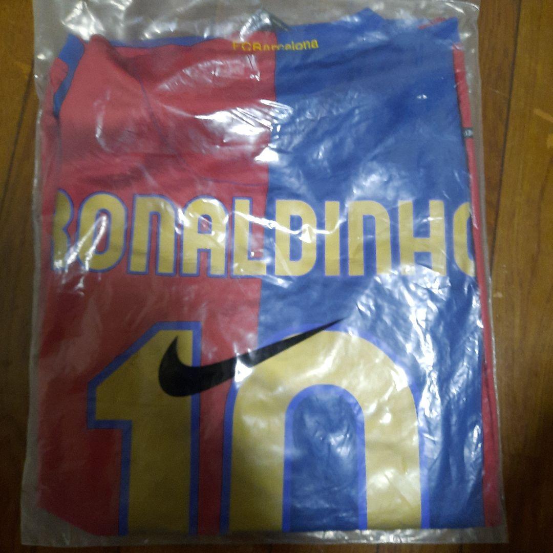 #10 ロナウジーニョバルセロナ06/07 ホーム ユニフォーム
