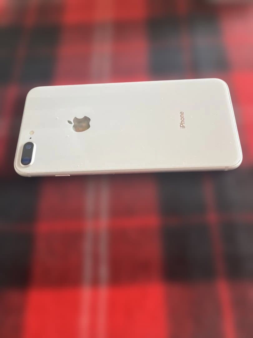 AppleiPhone8 Plus　シルバー 64GB 動作確認済み