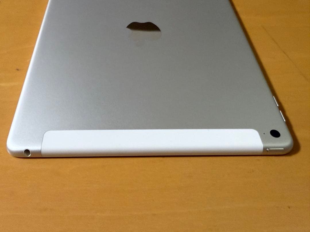 iPad Air2 第2世代 64GB Wi-Fi + Cellular