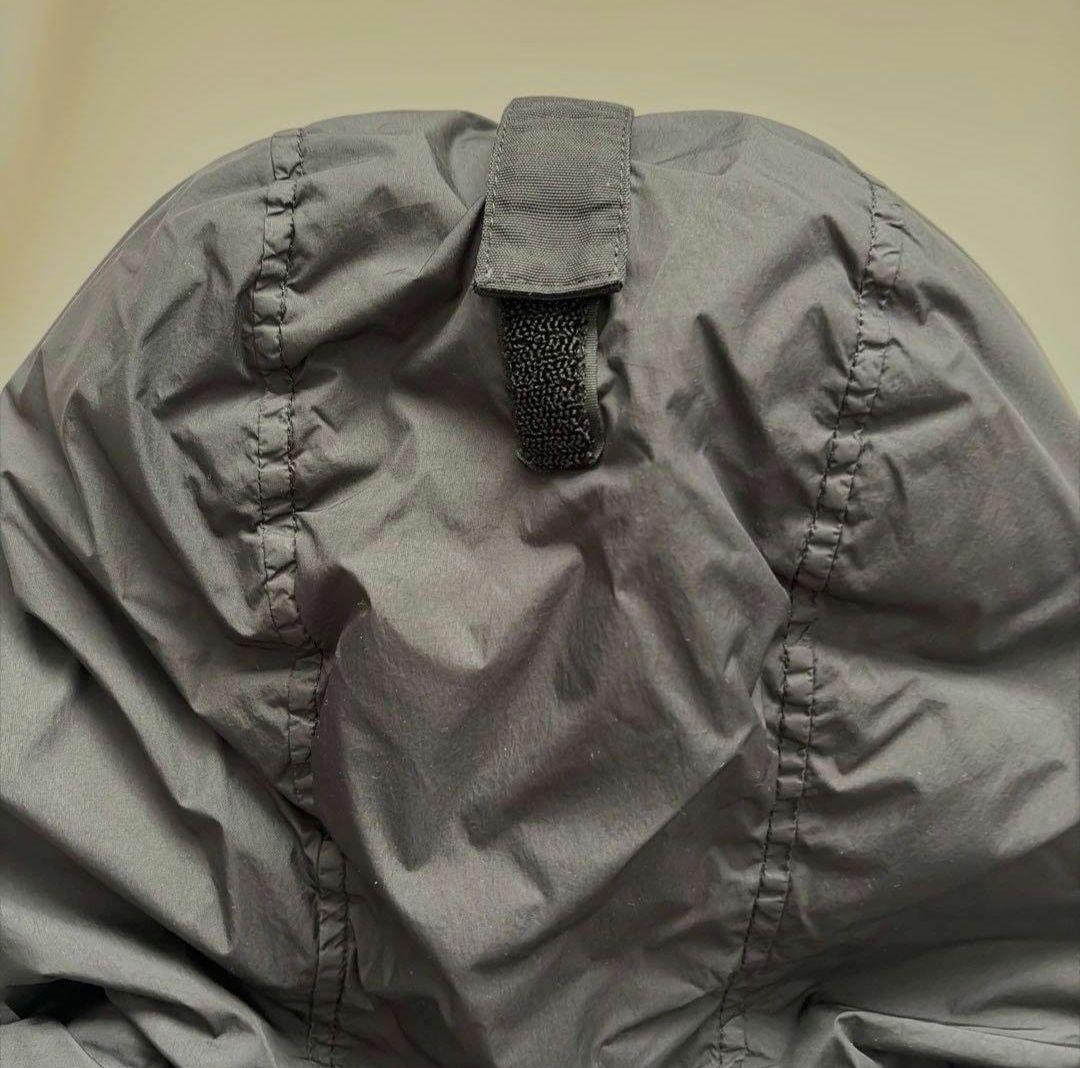 最終値下★美品！人気モデル　ストーンアイランド　ダウン　黒